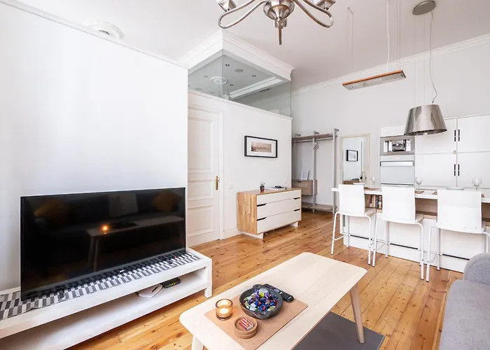 Design Meets Comfort - Embassy Area - By Innorental