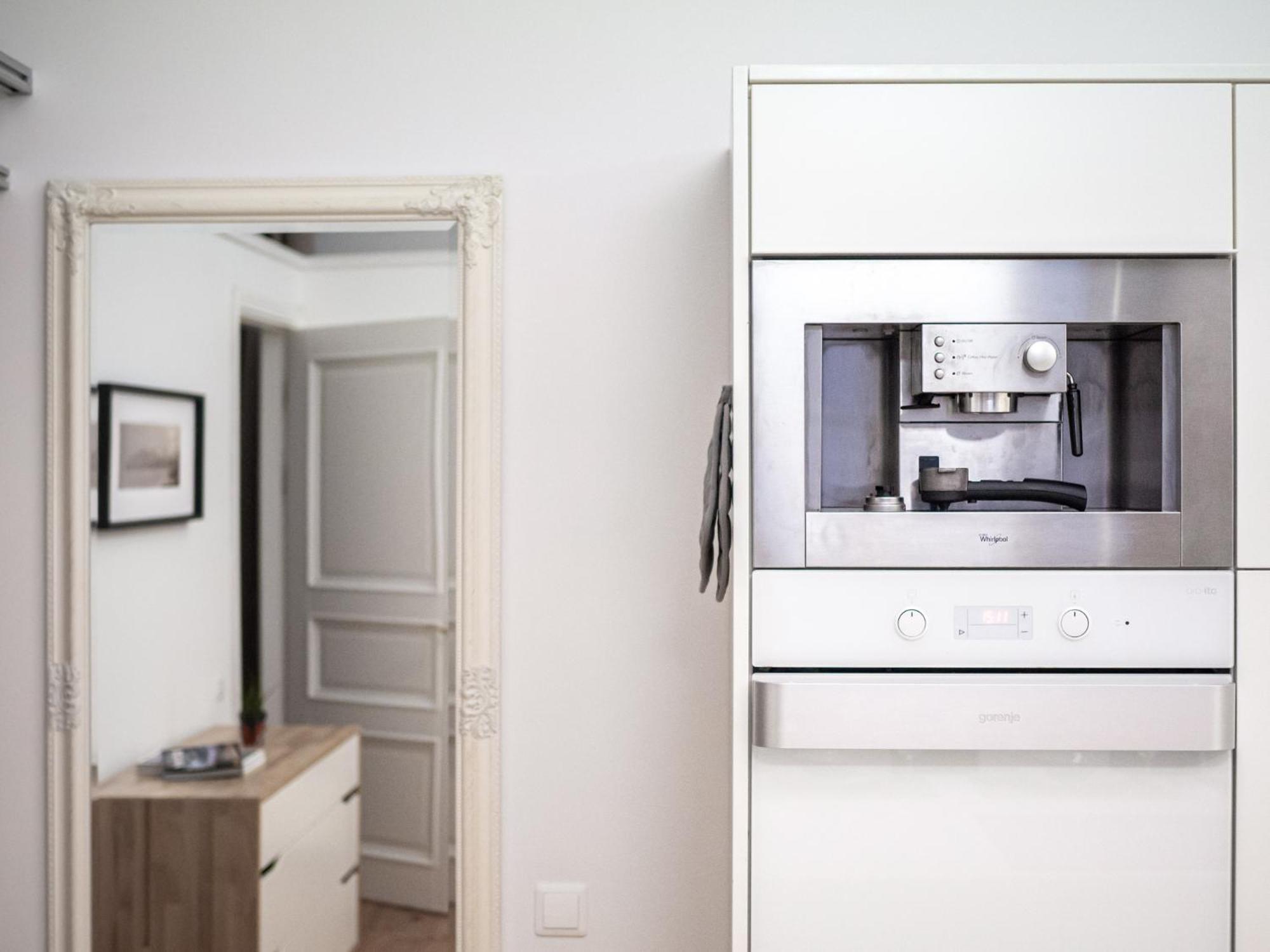 Design Meets Comfort - Embassy Area - By Innorental Leilighet