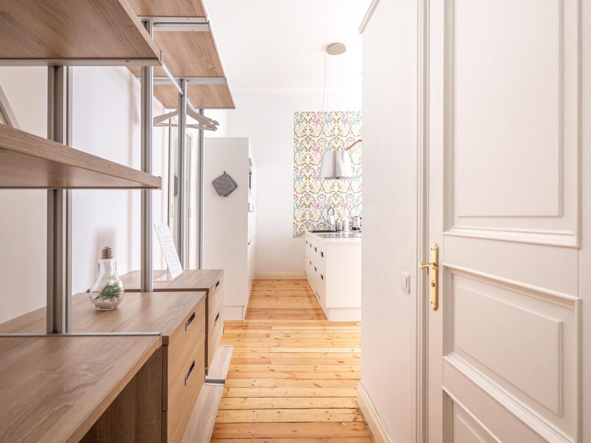 Design Meets Comfort - Embassy Area - By Innorental Leilighet *
