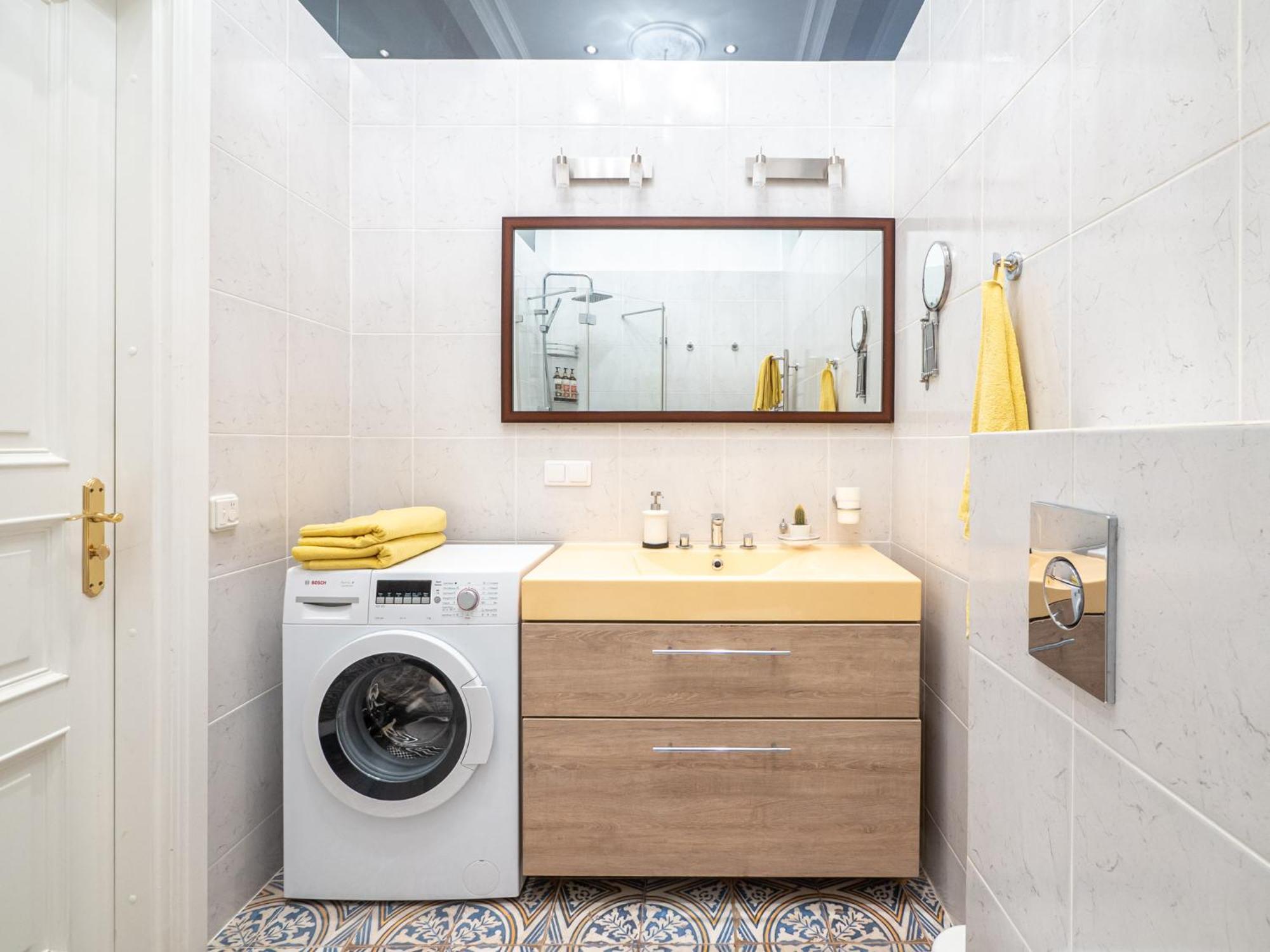 Leilighet Design Meets Comfort - Embassy Area - By Innorental Riga